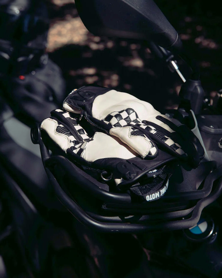 Checkmate Leather Riding Gloves - Black & White