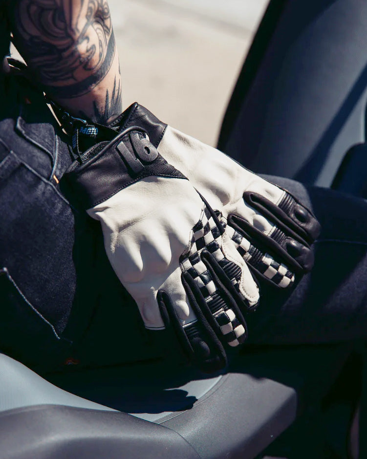 Checkmate Leather Riding Gloves - Black & White